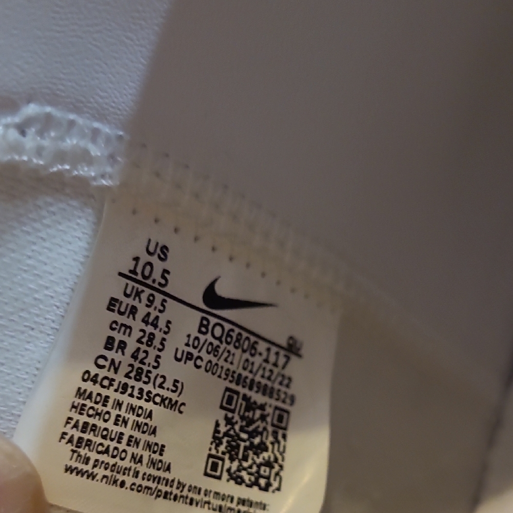 Nike White High-Top Sneakers - Picture 8 of 9